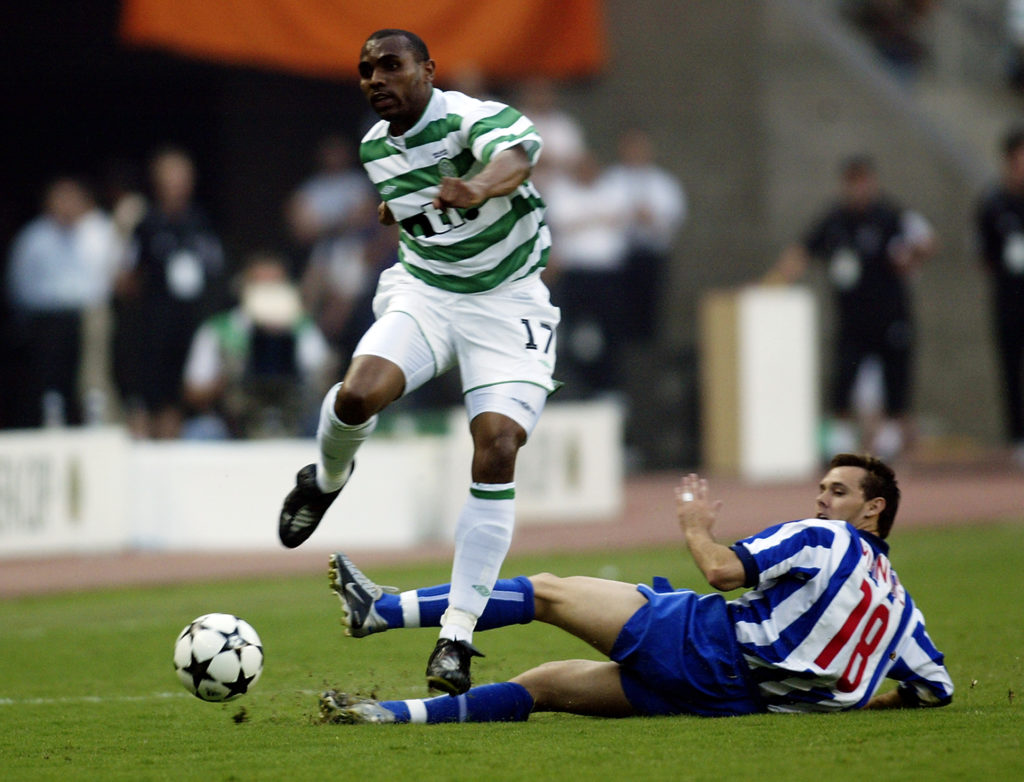 Didier Agathe of Celtic and Maniche of FC Porto